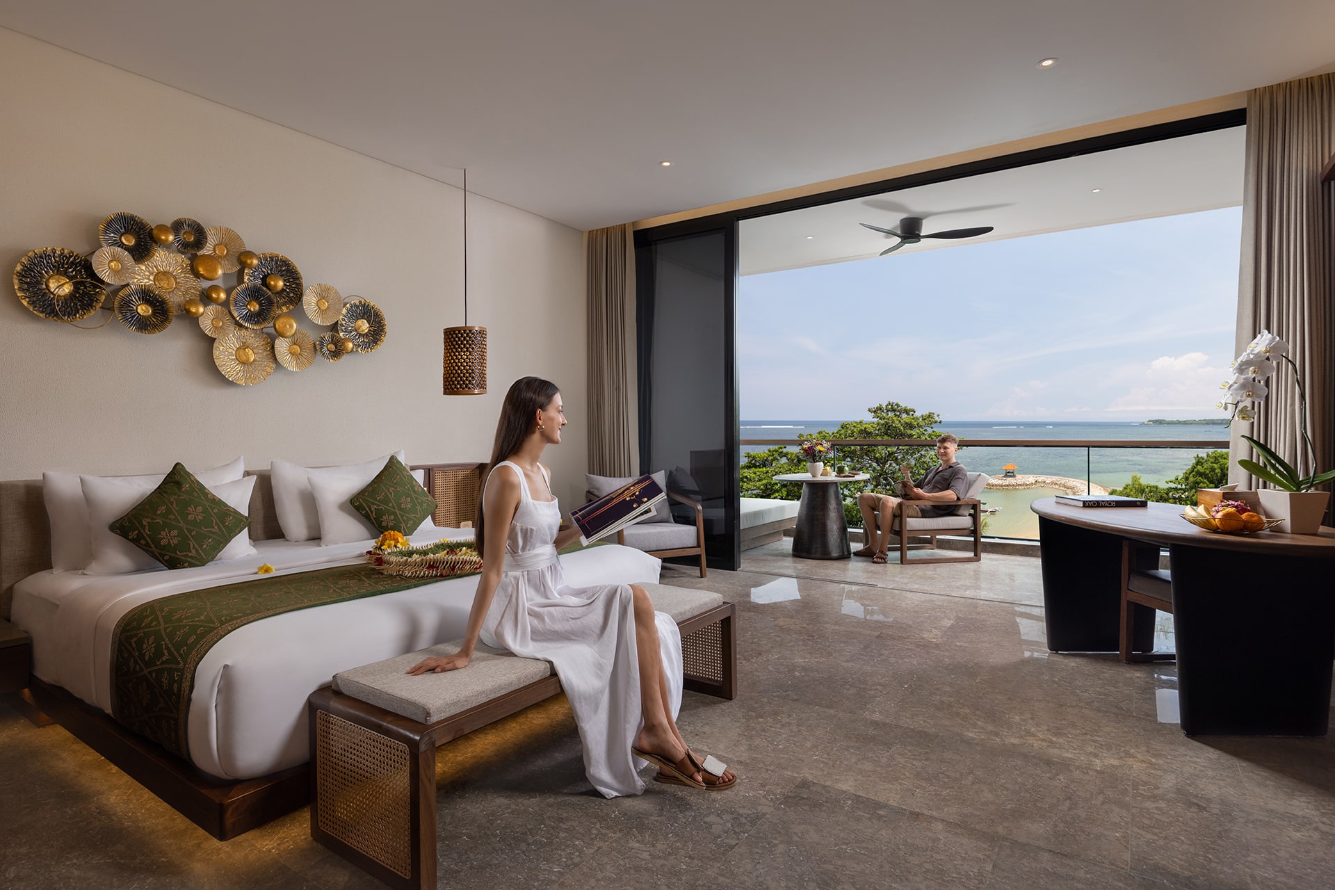 COASTAL CHARM & ISLAND ESCAPE