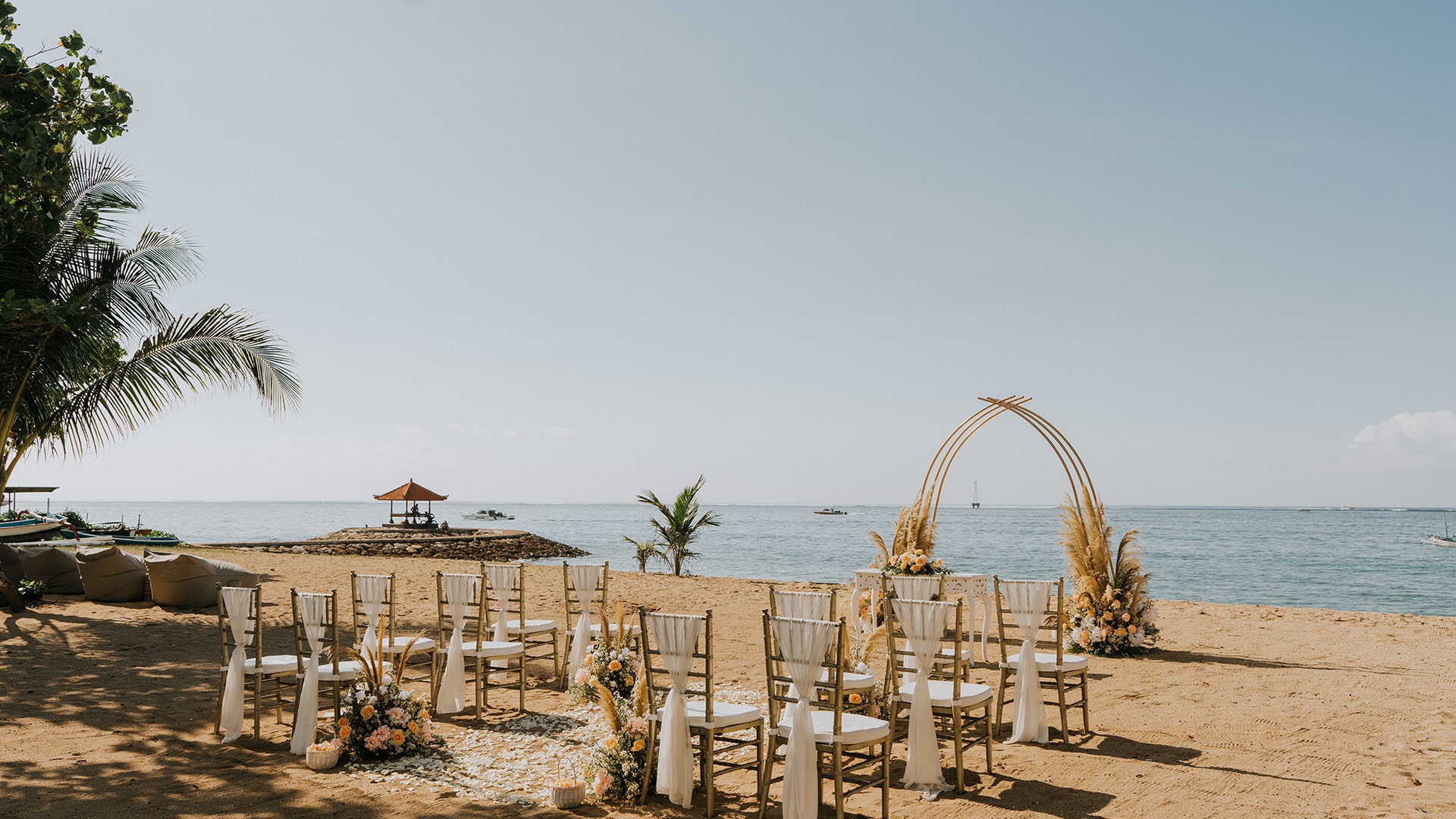 A Dream Wedding by Sanur’s Oceanfront