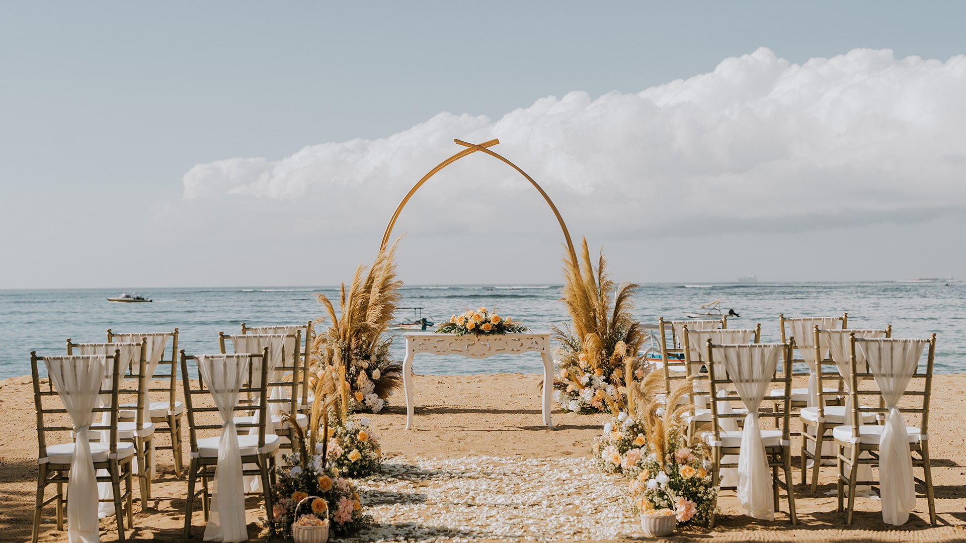 A Dream Wedding by Sanur’s Oceanfront